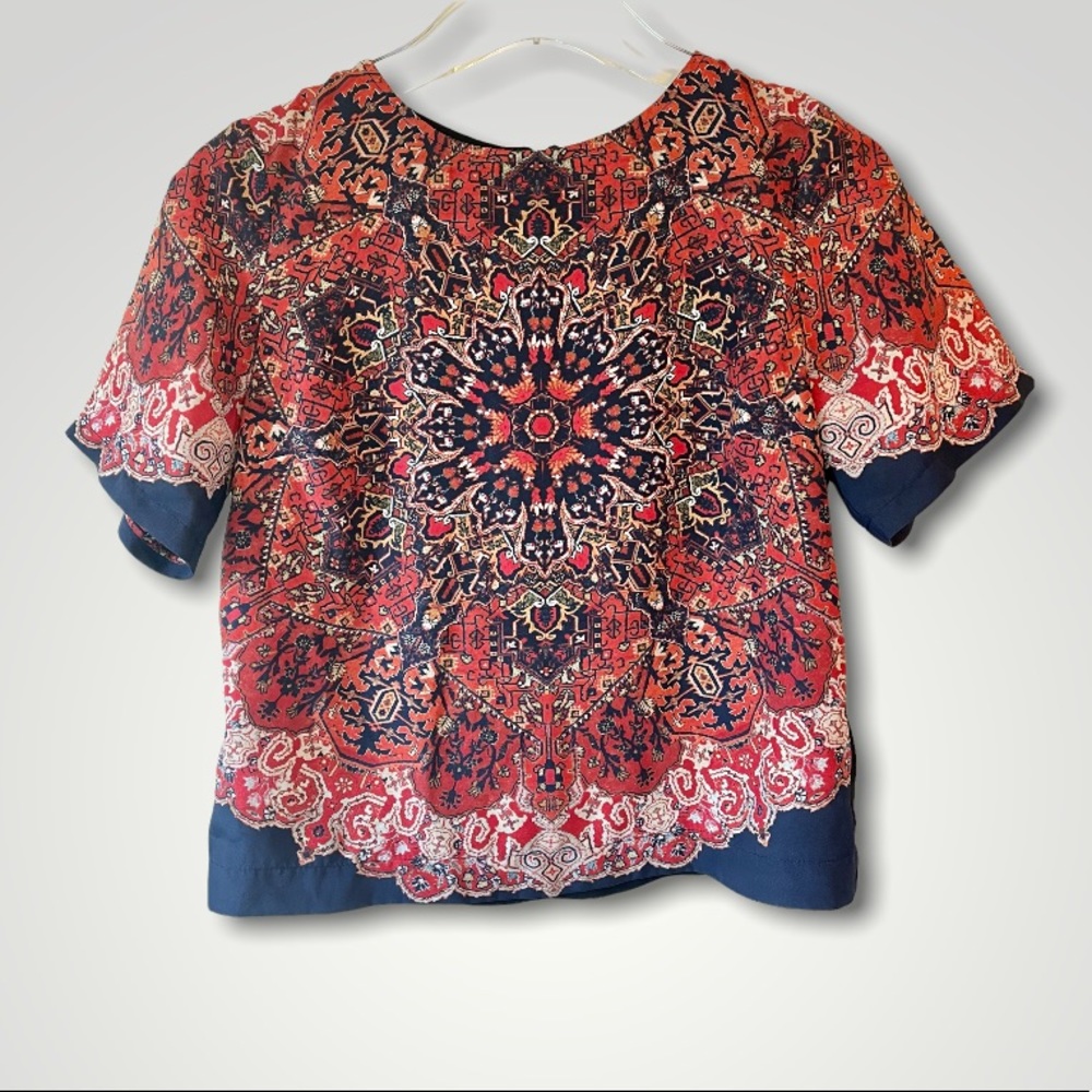 TOPSHOP Red Navy Black Paisley Medallion Print Short Sleeve Top Size US 2